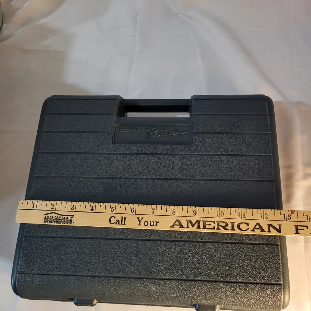 Brother PT-1800/1810 Label Maker + Hard Case